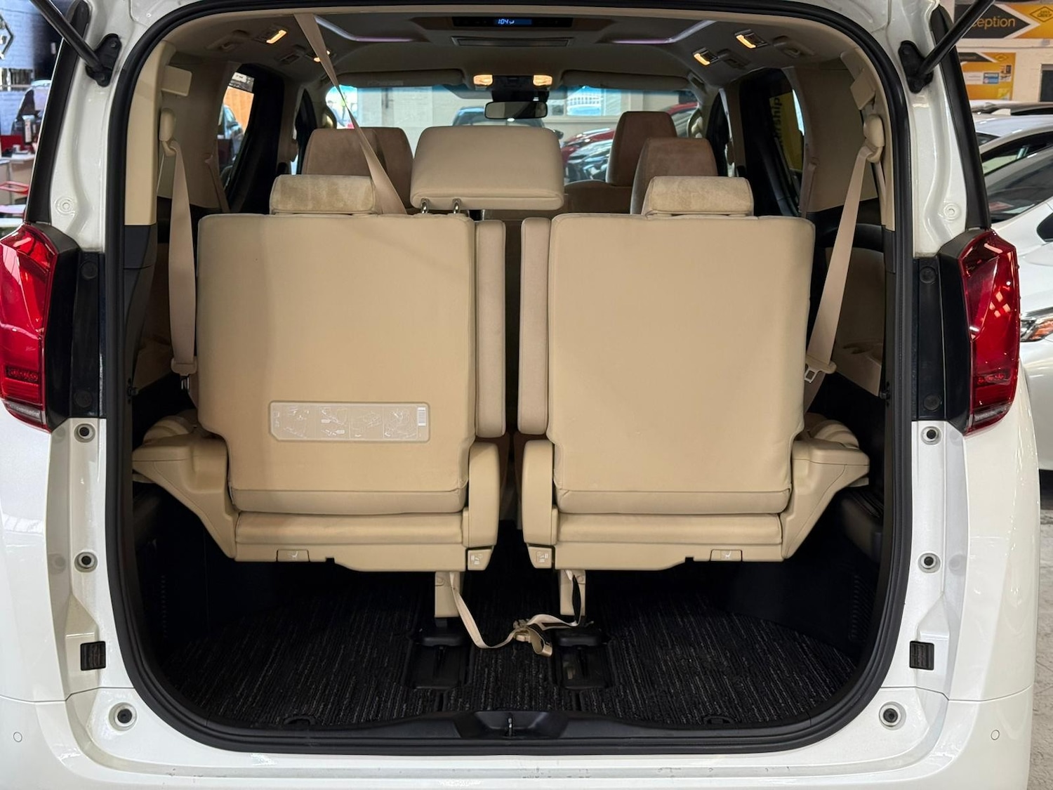 Used Toyota Alphard for sale - 76697793: Photo 18