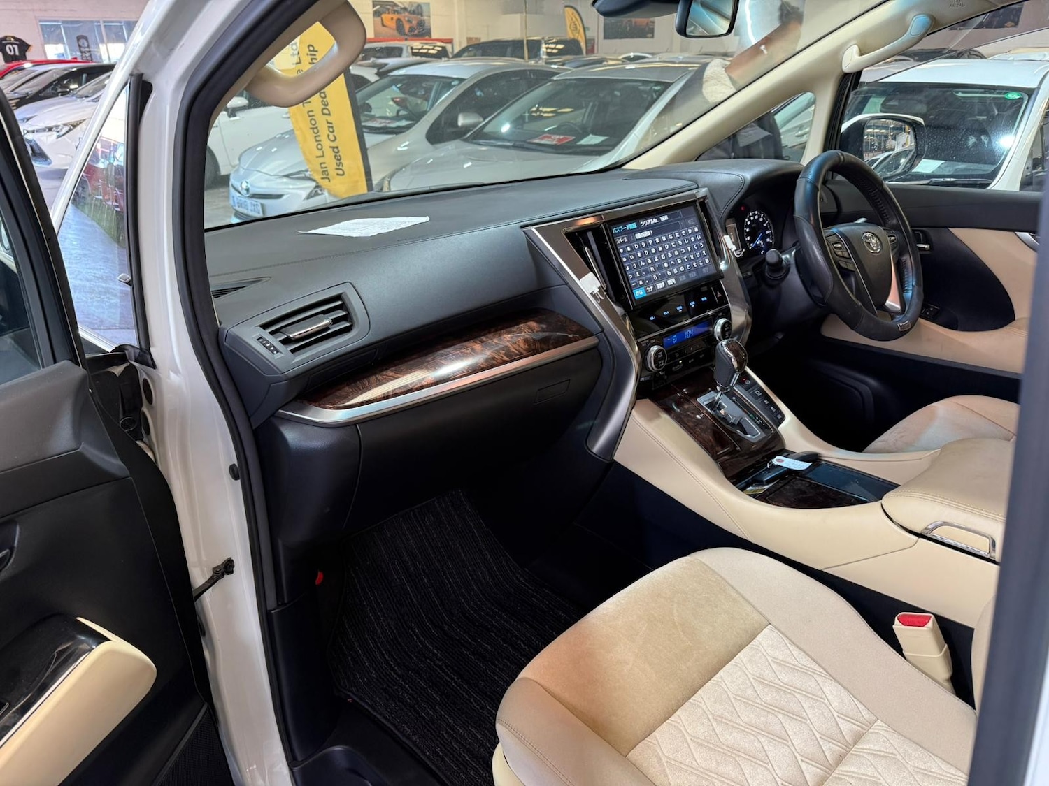 Used Toyota Alphard for sale - 76697793: Photo 21