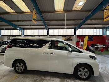 Used Toyota Alphard 2018 for sale - 76697793: Photo