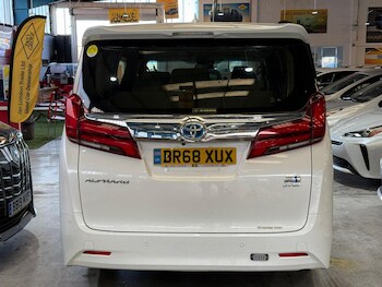 Used Toyota Alphard 2018 for sale - 76697793: Photo