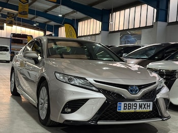 Used Toyota Camry 2019 for sale - 76704601: Photo
