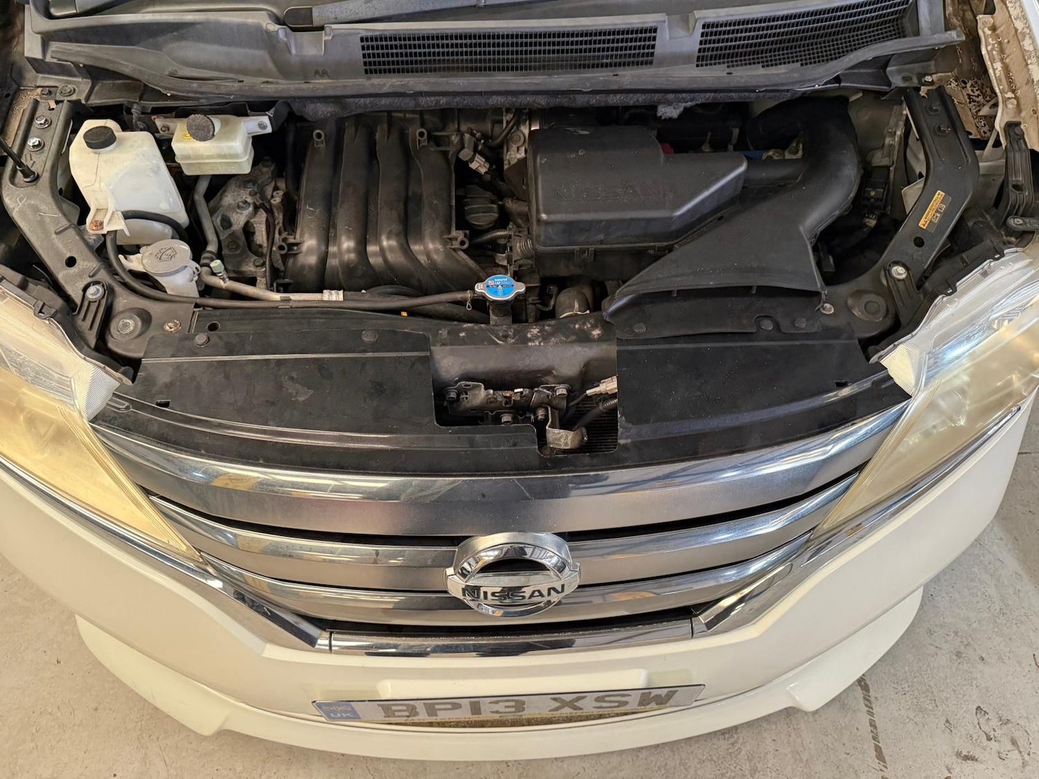 Used Nissan Serena for sale - 76724070: Photo 24