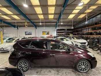 Used Toyota Prius+ 2014 for sale - 78223954: Photo