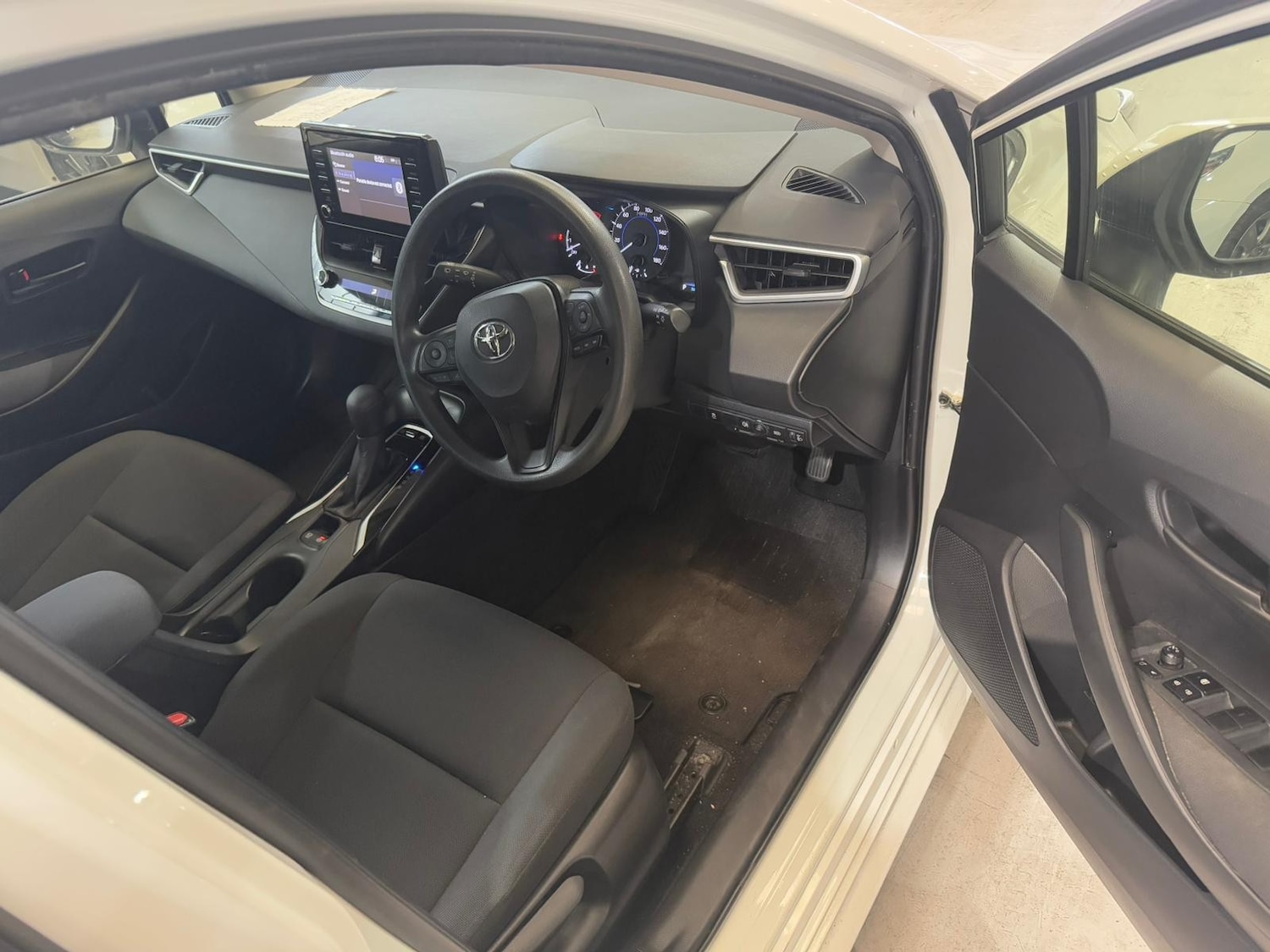 Used Toyota Prius 2025 for sale - 76320026: Photo 11