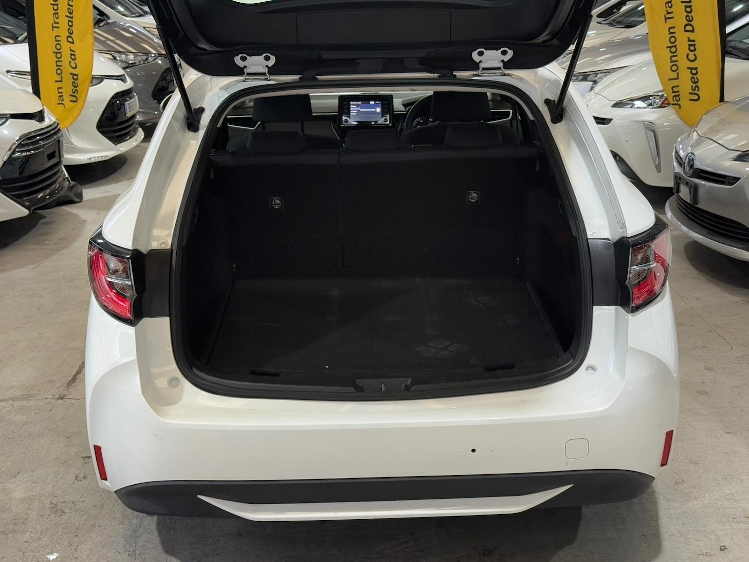 Used Toyota Prius 2025 for sale - 76320026: Photo 16