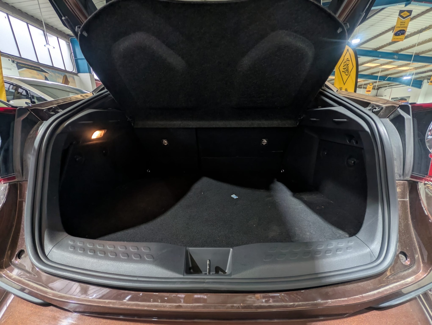 Used Toyota C-HR for sale - 77798063: Photo 11