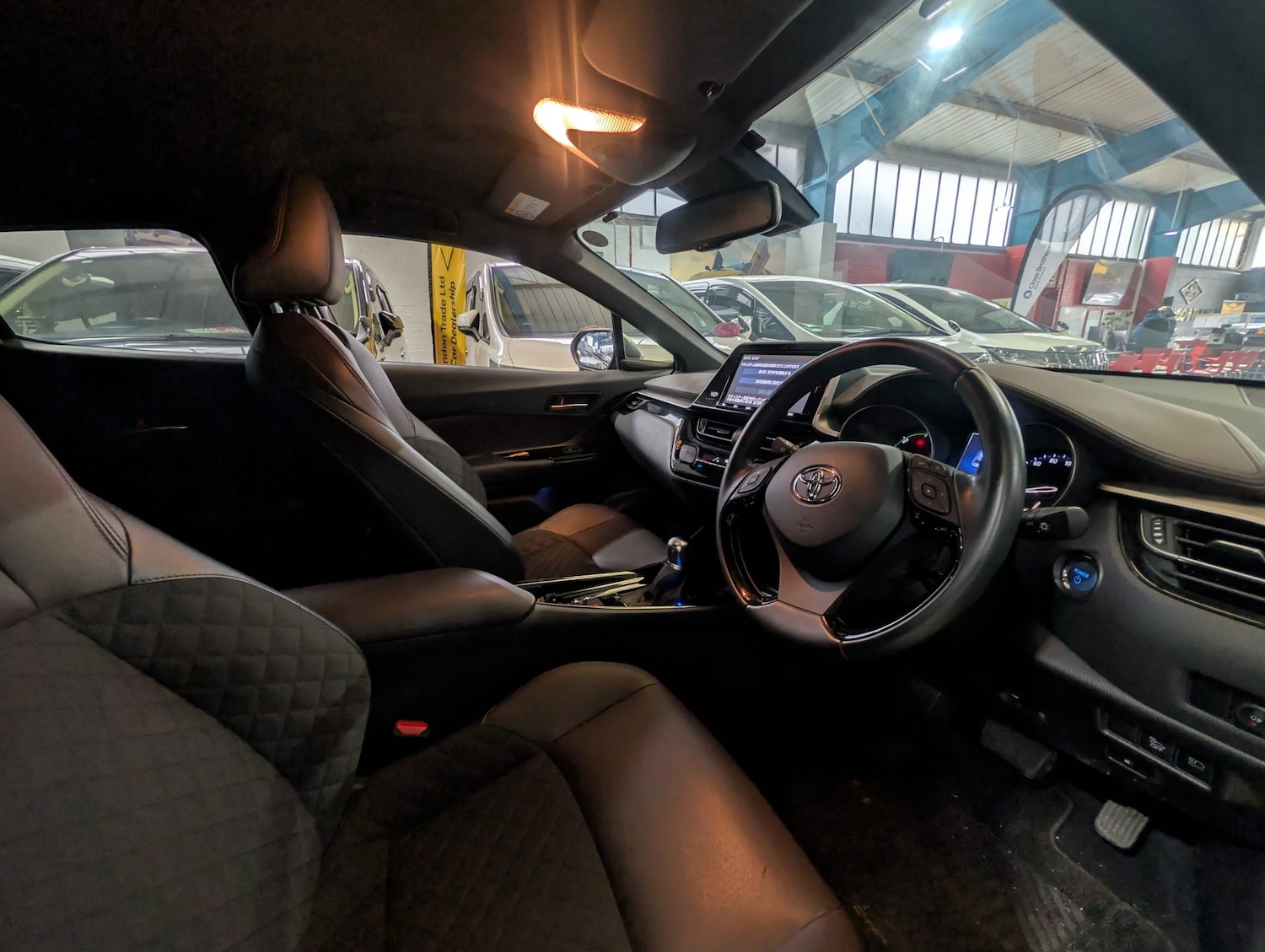 Used Toyota C-HR for sale - 77798063: Photo 12