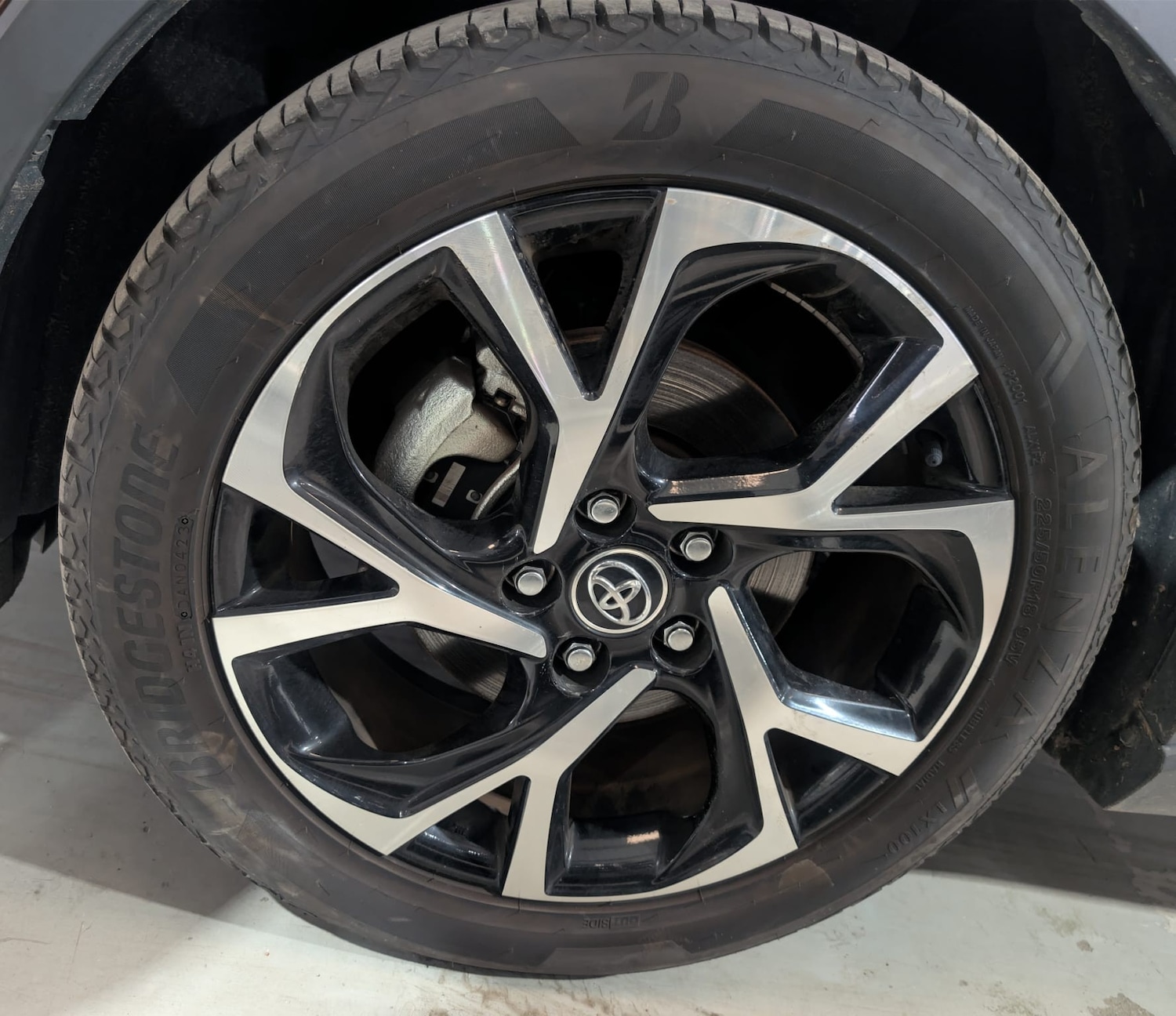 Used Toyota C-HR for sale - 77798063: Photo 24