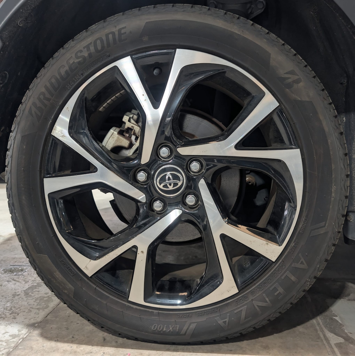 Used Toyota C-HR for sale - 77798063: Photo 25