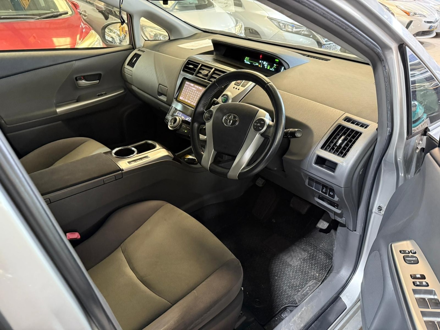 Used Toyota Prius+ for sale - 76901604: Photo 12