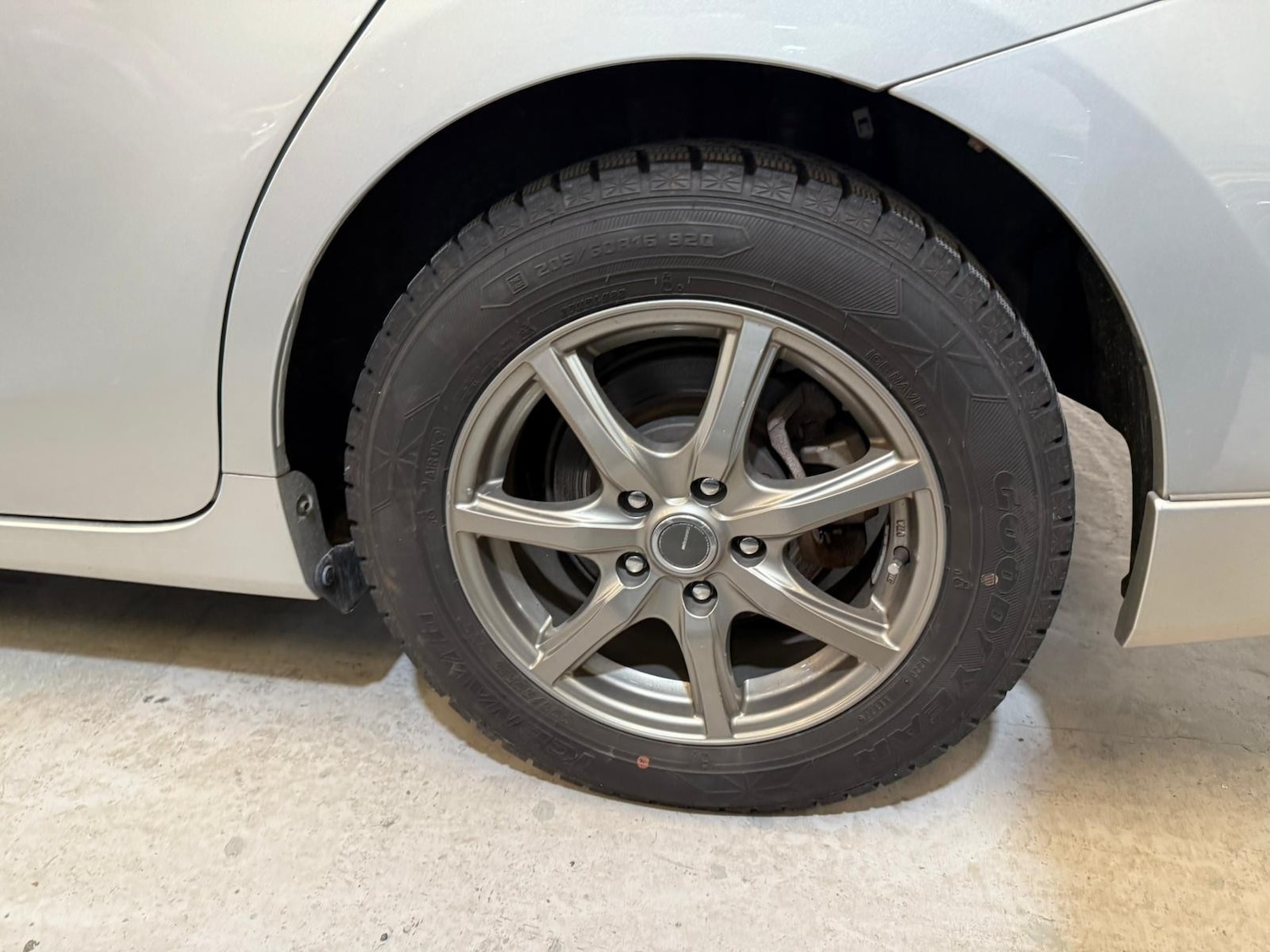 Used Toyota Prius+ for sale - 76901604: Photo 28