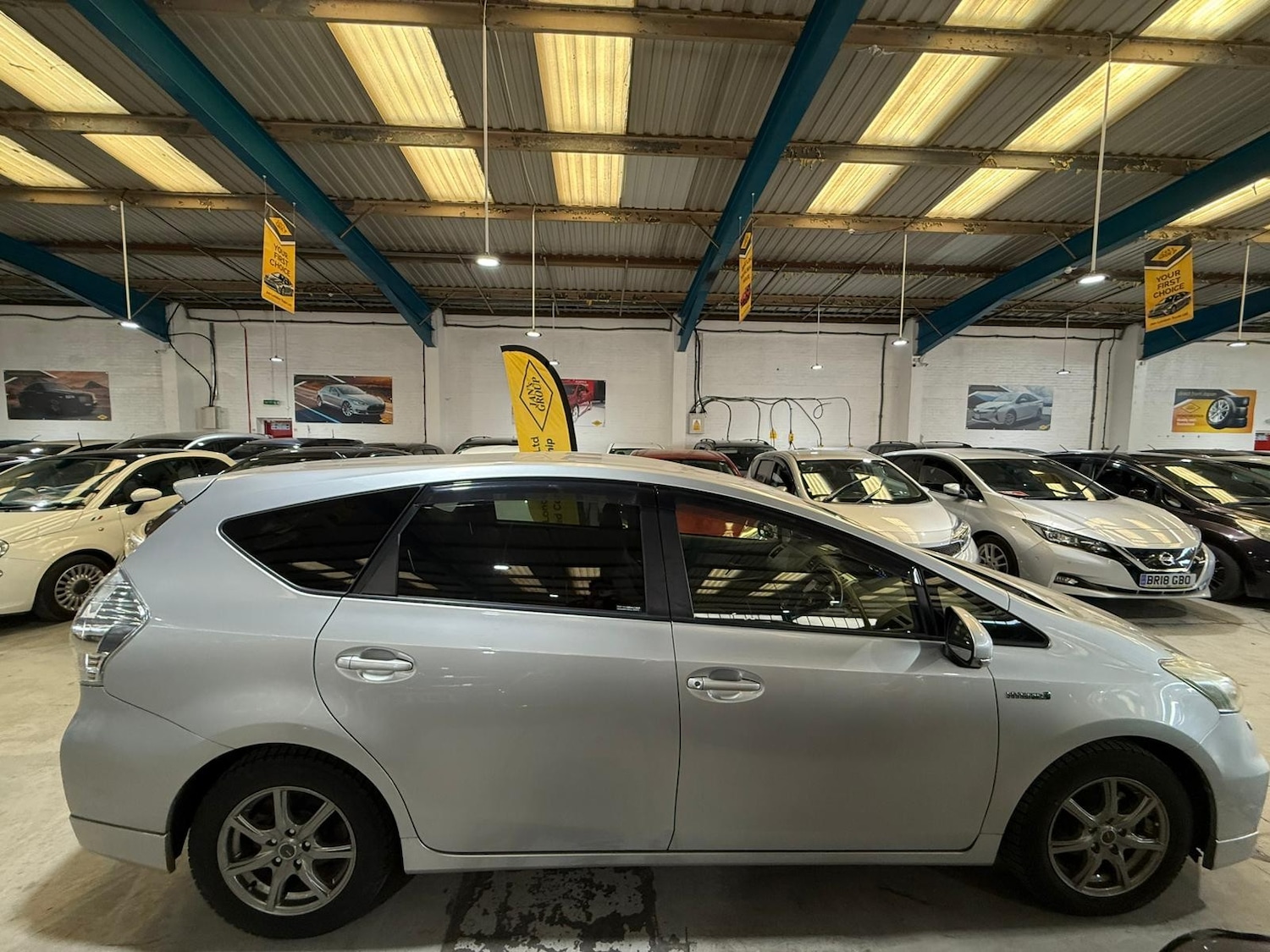 Used Toyota Prius+ for sale - 76901604: Photo 3