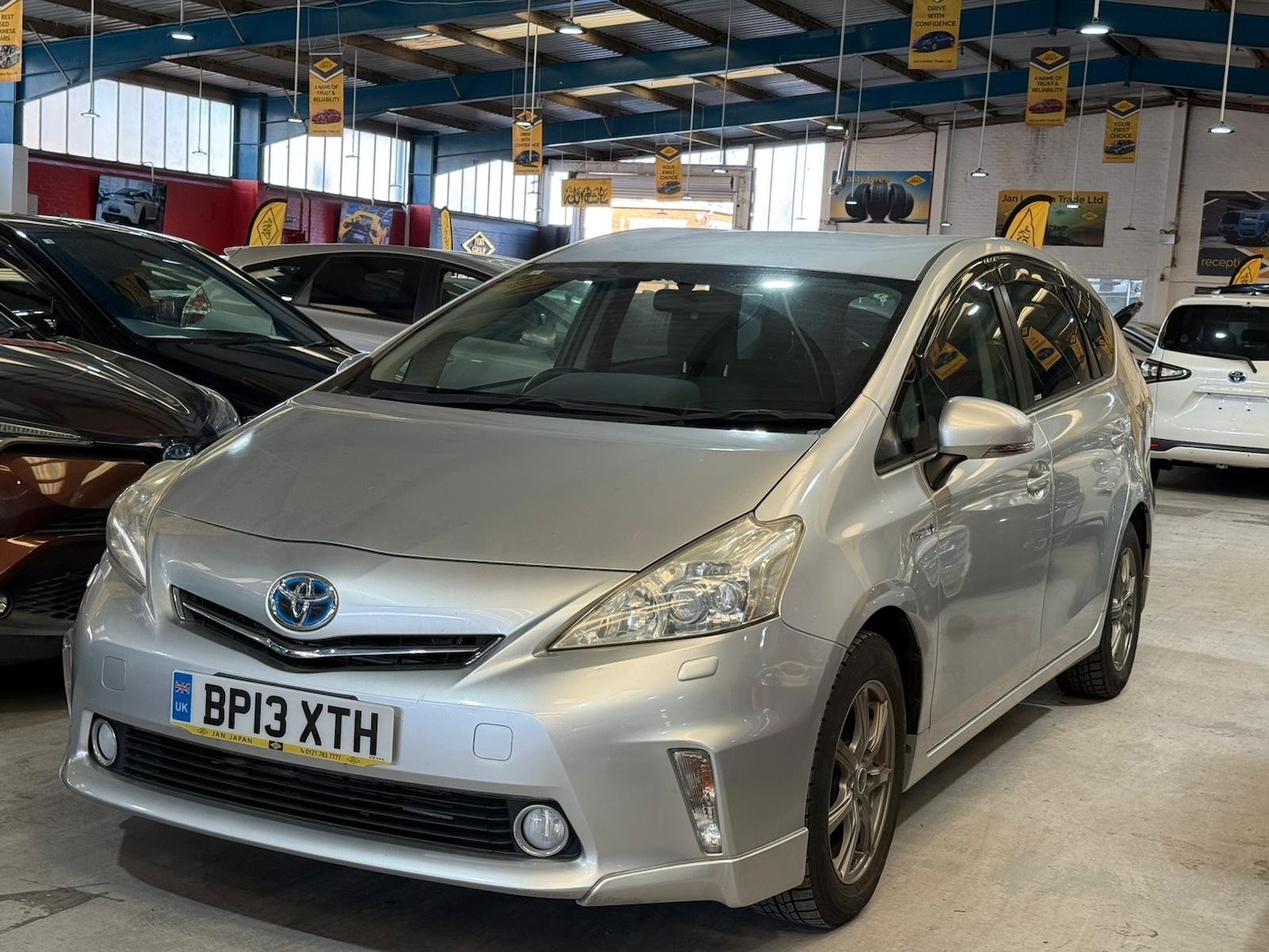 Used Toyota Prius+ for sale - 76901604: Photo 9