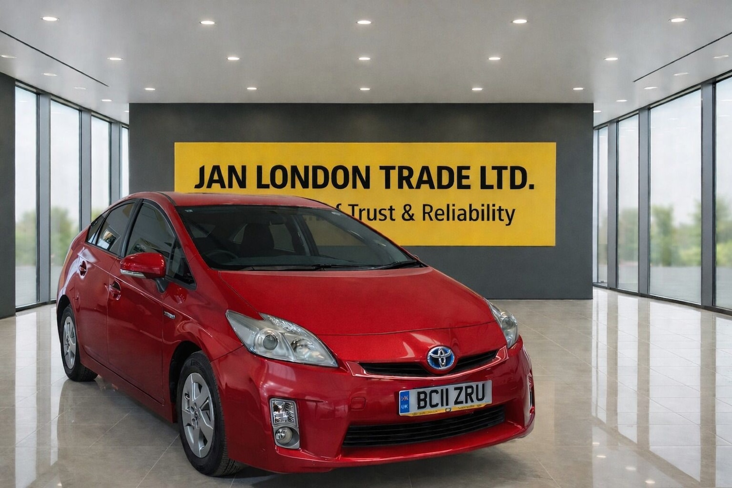 Used Toyota Prius 2025 for sale - 77002013: Photo 1