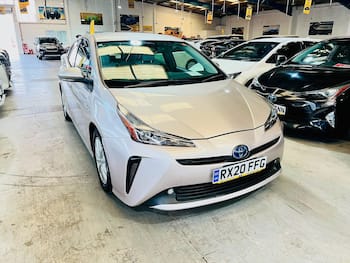 Used Toyota Prius 2020 for sale - 79800576: Photo