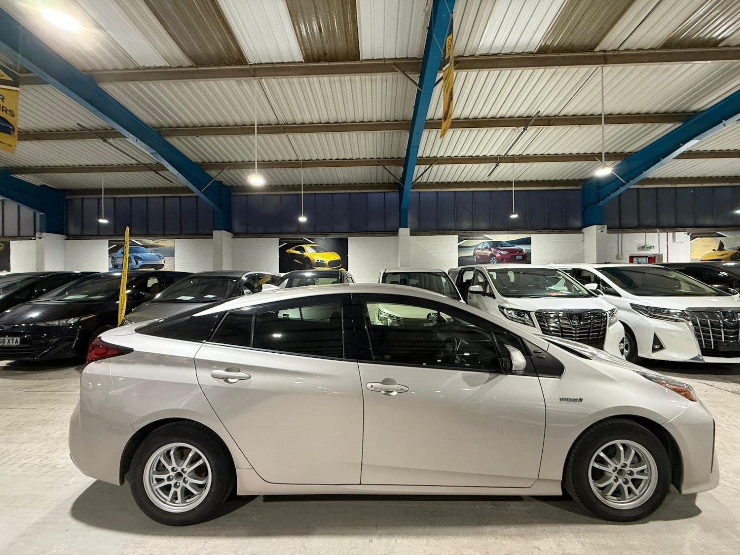Used Toyota Prius for sale - 76819693: Photo 2