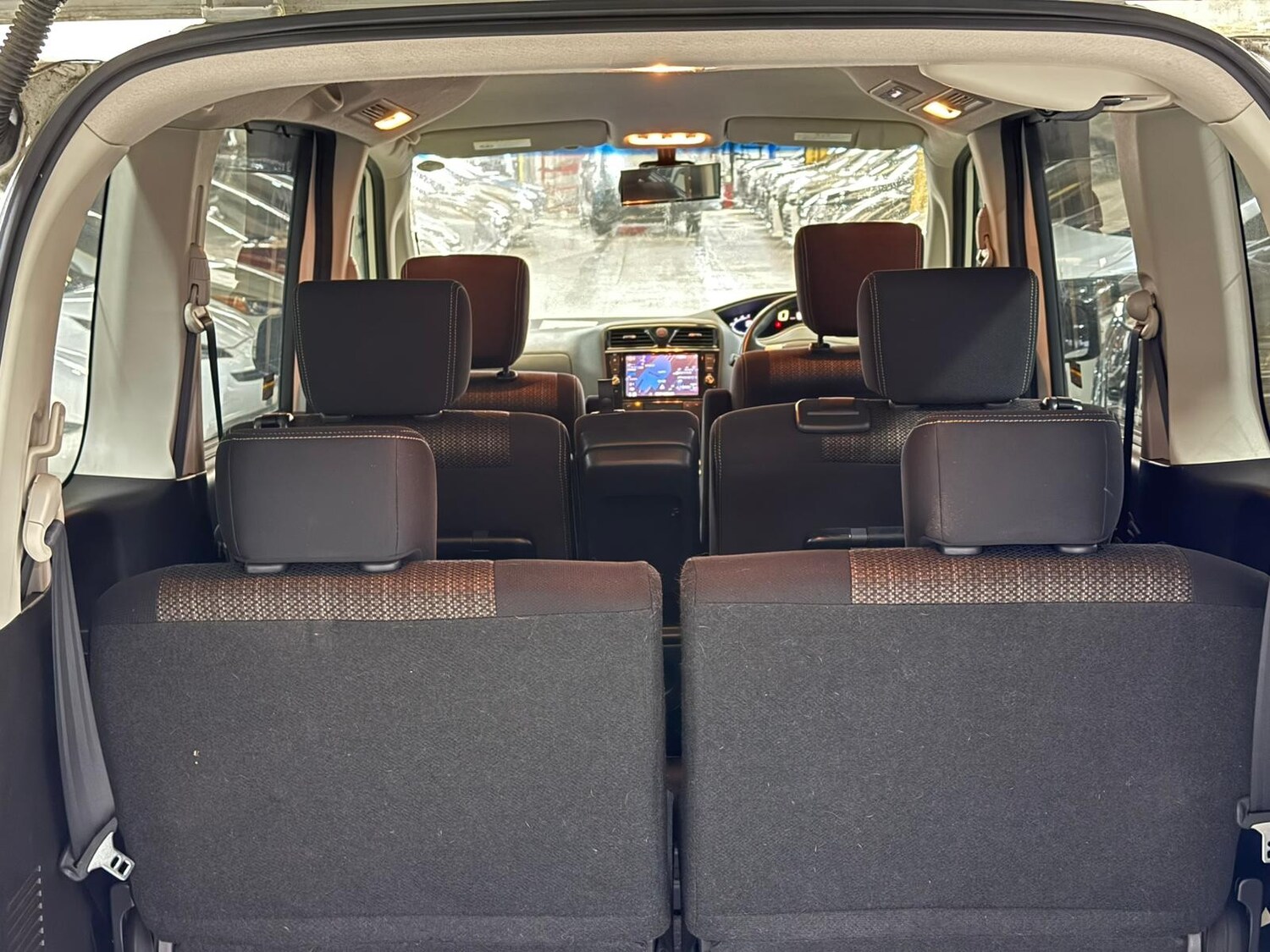 Used Nissan Serena for sale - 77563663: Photo 17