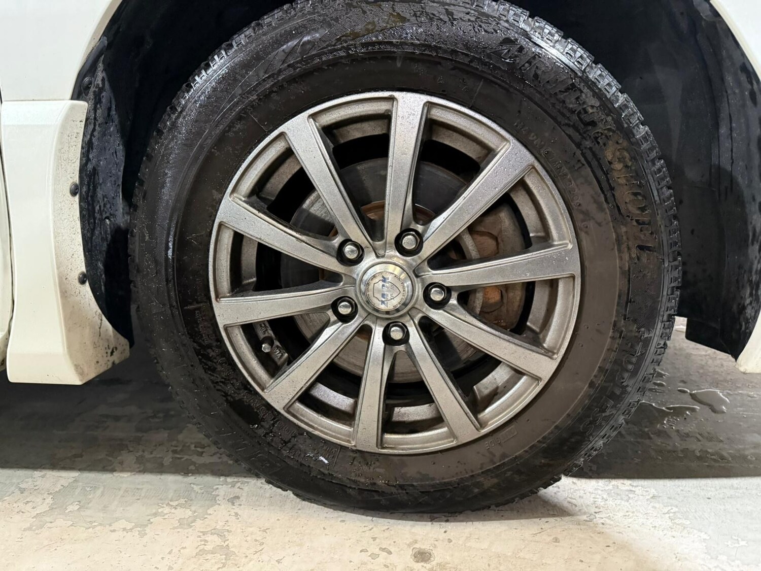 Used Nissan Serena for sale - 77563663: Photo 21