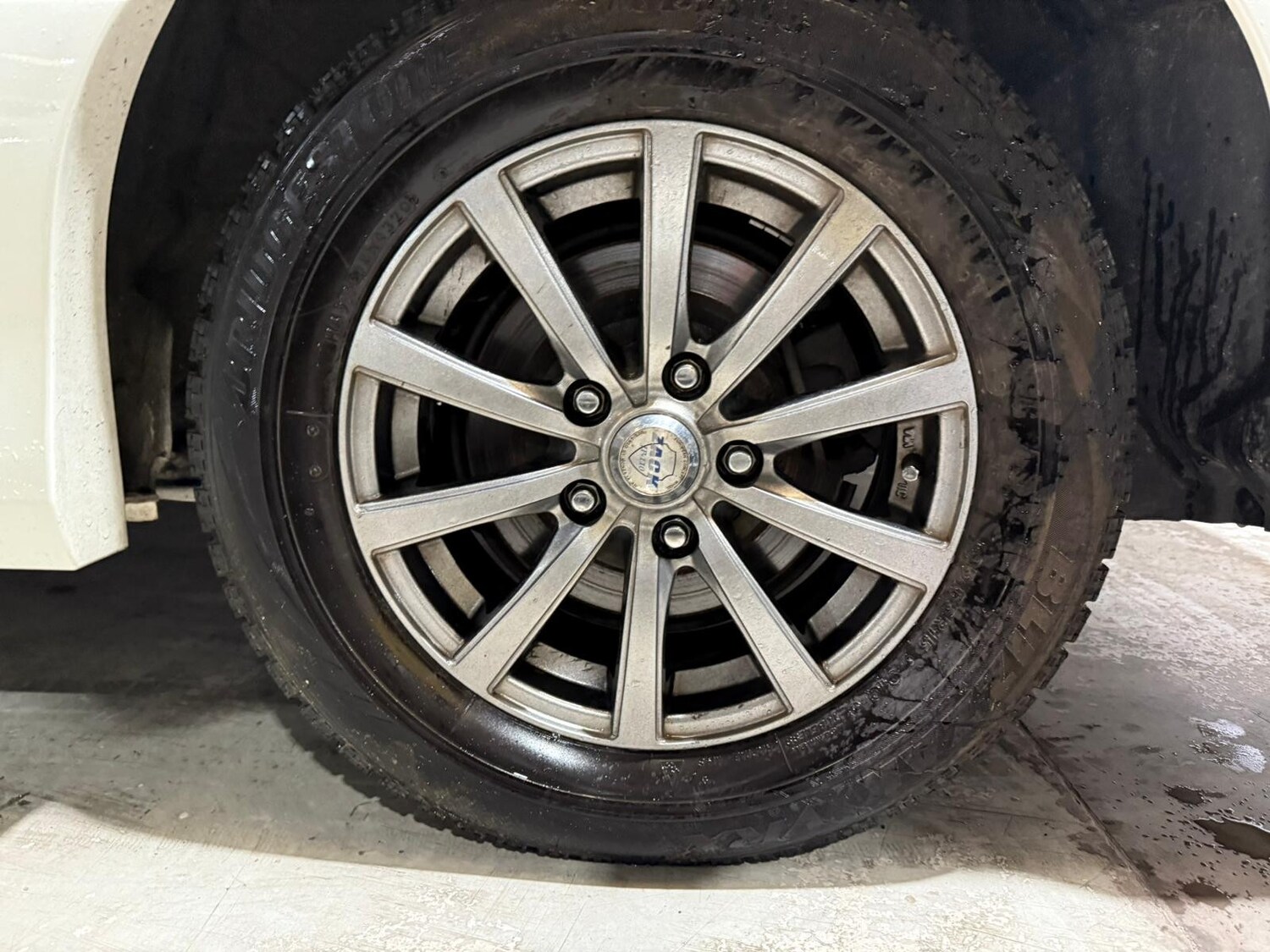 Used Nissan Serena for sale - 77563663: Photo 25