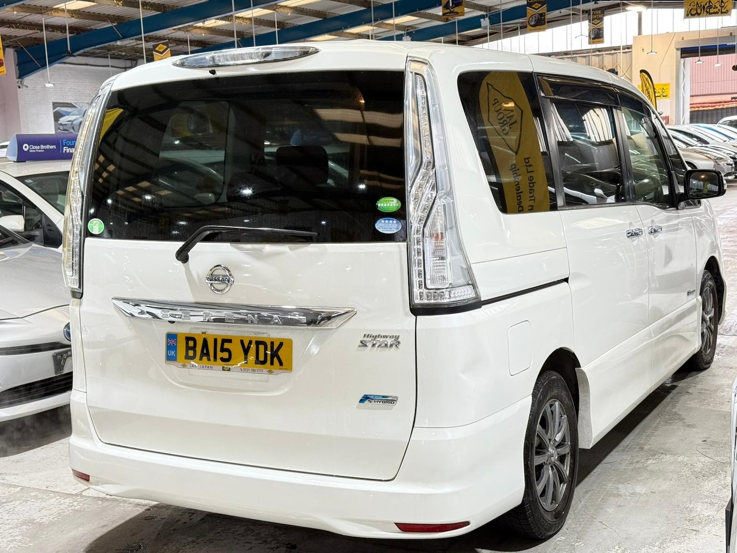 Used Nissan Serena for sale - 77563663: Photo 3