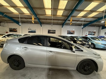 Used Toyota Prius 2014 for sale - 77355155: Photo