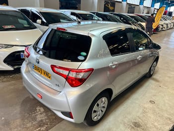 Used Toyota Vitz 2019 for sale - 79760495: Photo