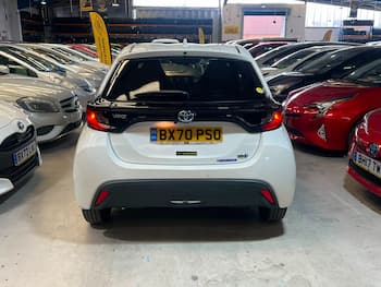 Used Toyota Yaris 2020 for sale - 79858851: Photo