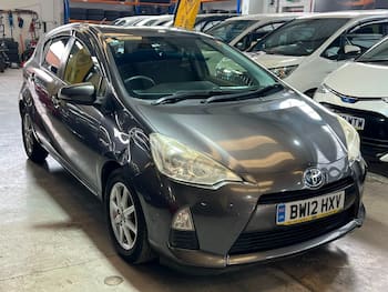Used Toyota Aqua 2012 for sale - 79644120: Photo