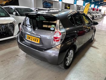 Used Toyota Aqua 2012 for sale - 79644120: Photo