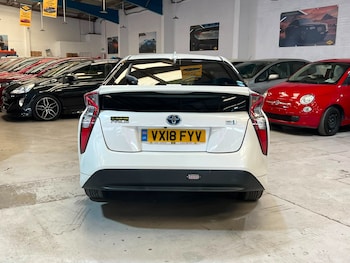 Used Toyota Prius 2018 for sale - 79405261: Photo