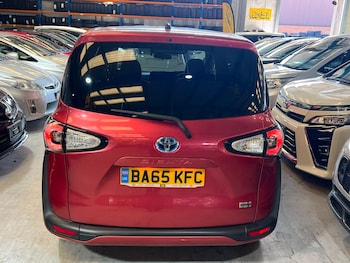 Used Toyota Sienta 2016 for sale - 79542447: Photo