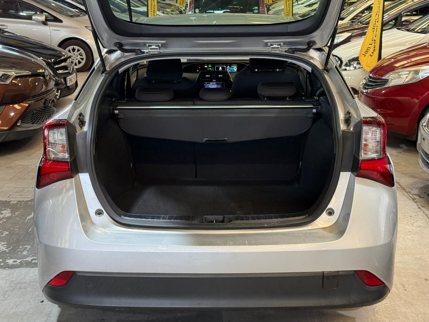 Used Toyota Prius for sale - 76901601: Photo 17