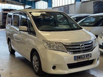 1 990 CC NISSAN SERENA