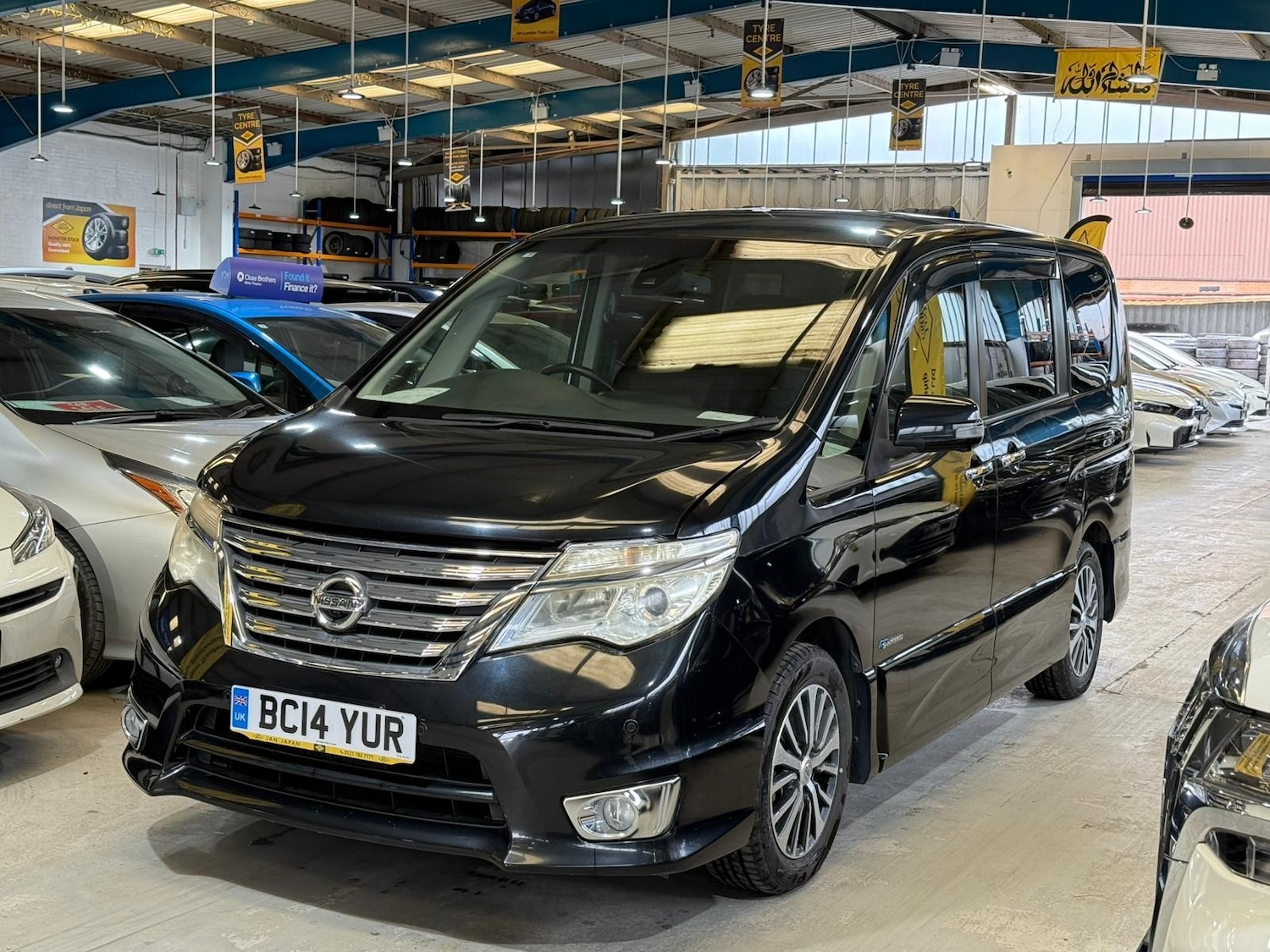 Used Nissan Serena for sale - 77733404: Photo 8