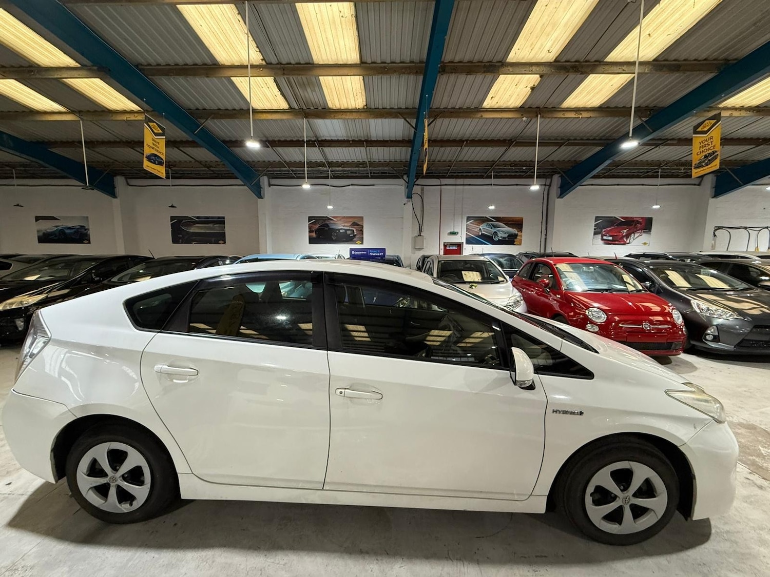 Used Toyota Prius 2026 for sale - 77355156: Photo 2