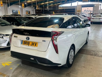 Used Toyota Prius 2018 for sale - 79535120: Photo