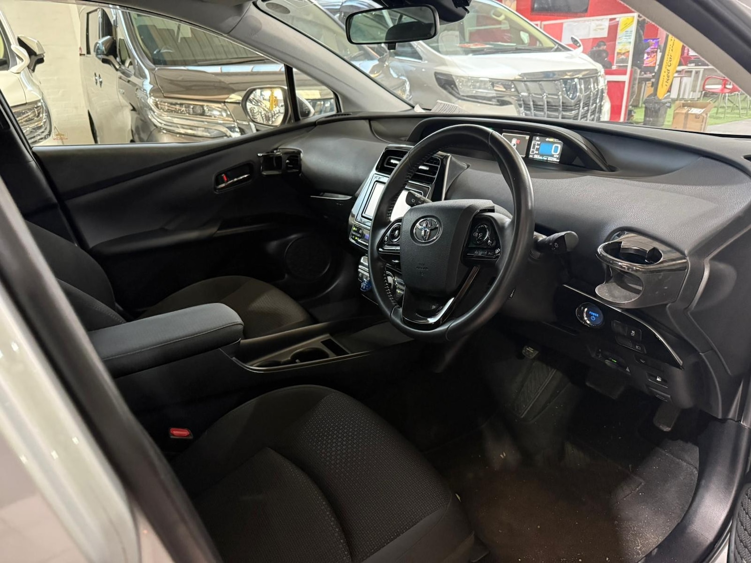 Used Toyota Prius 2025 for sale - 76697811: Photo 12