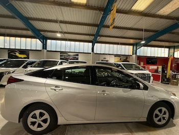 Used Toyota Prius 2020 for sale - 76697811: Photo