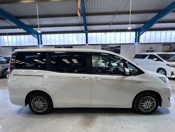 Used Toyota Noah 2019 for sale - 79575104: Photo