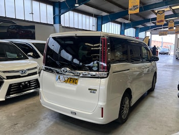 Used Toyota Noah 2019 for sale - 79575104: Photo