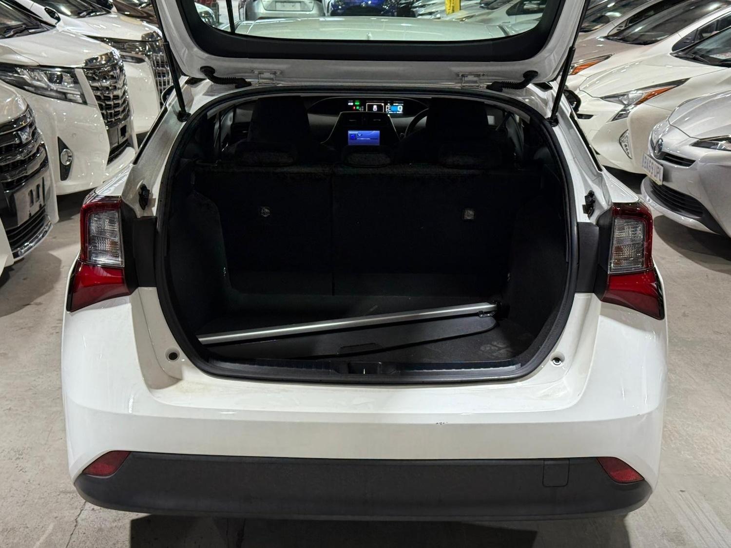 Used Toyota Prius for sale - 76711959: Photo 16