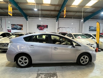 Used Toyota Prius 2015 for sale - 79535110: Photo
