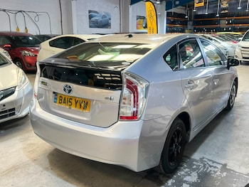 Used Toyota Prius 2015 for sale - 79535110: Photo