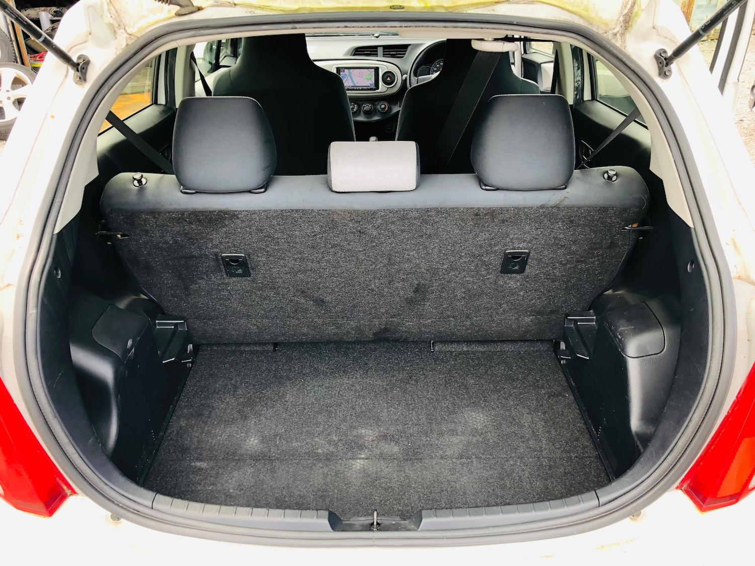 Used Toyota Vitz 2025 for sale - 76429506: Photo 16