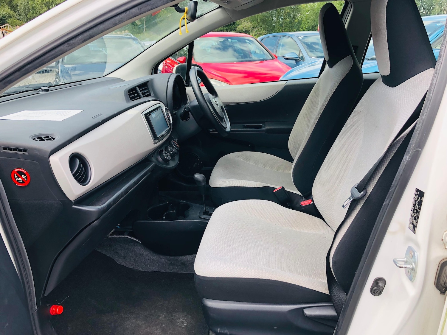 Used Toyota Vitz 2025 for sale - 76429506: Photo 18