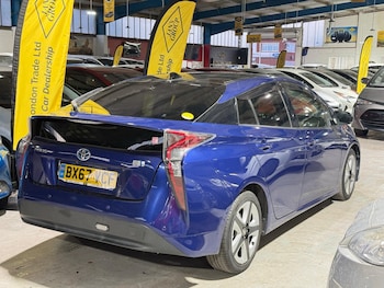 Used Toyota Prius 2017 for sale - 79035323: Photo