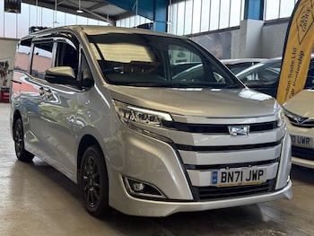 1 790 CC TOYOTA NOAH HYBRID