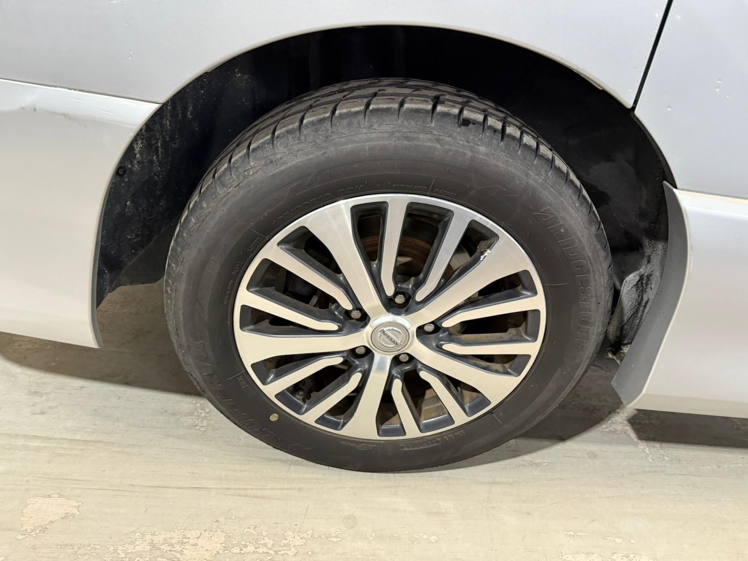 Used Nissan Serena for sale - 77834699: Photo 23