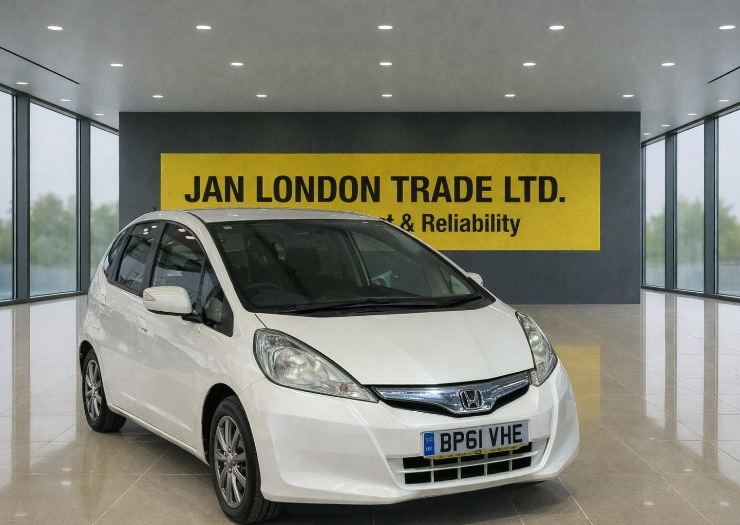 Used Honda Fit 2025 for sale - 76972949: Photo 1