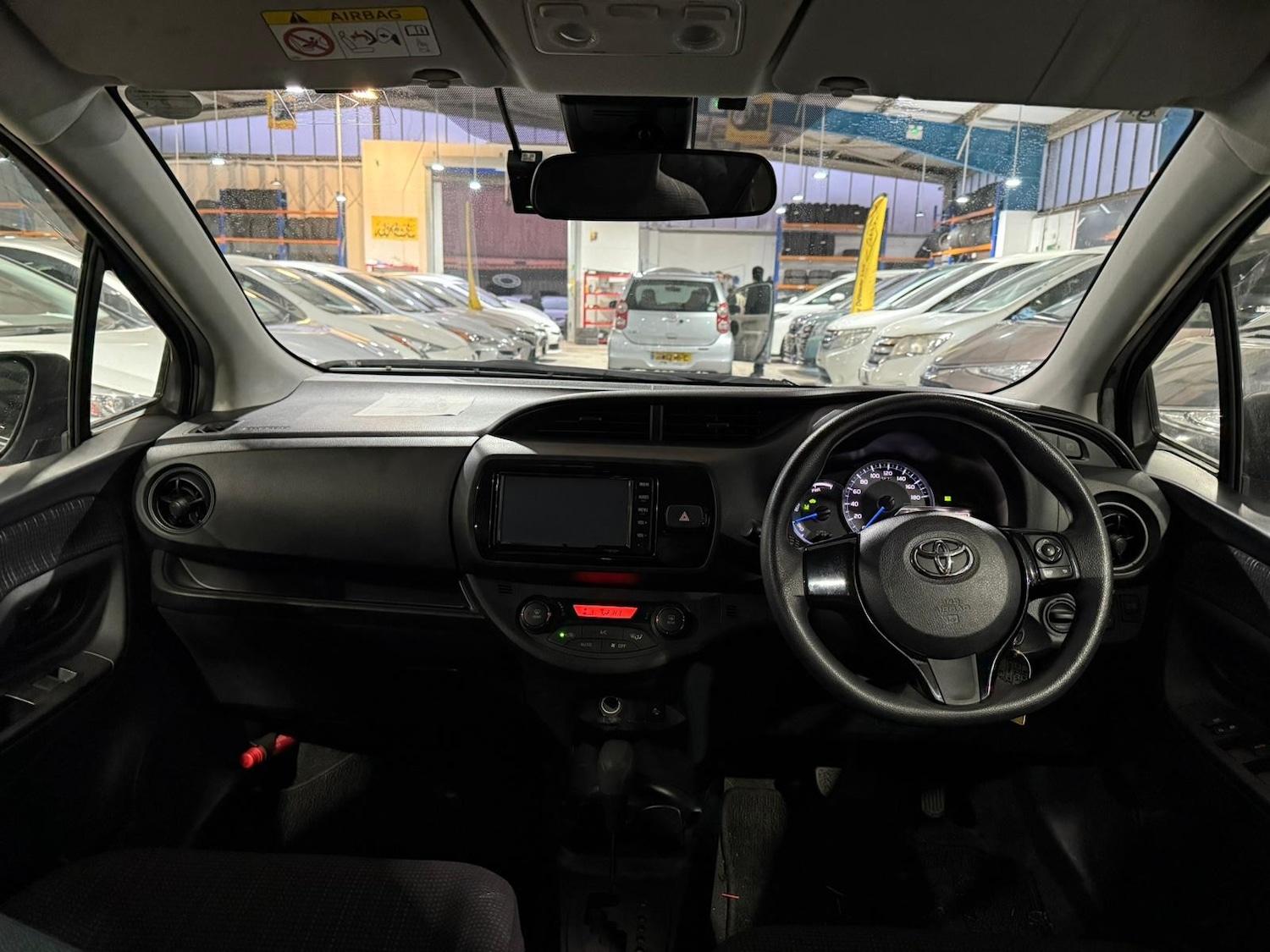 Used Toyota Vitz for sale - 77084939: Photo 13